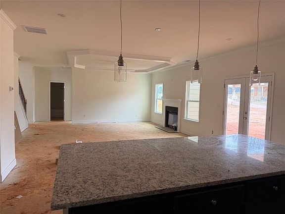 4th image of 41 Woodland Rd