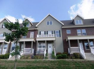 77 S Gardens Way, Fitchburg, WI