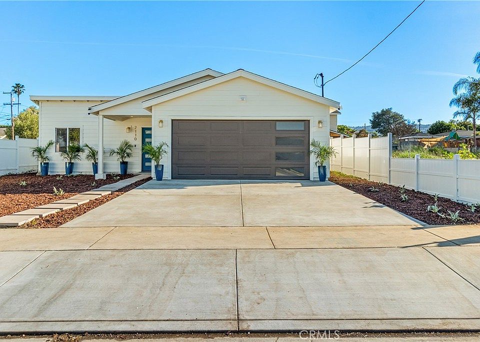 1st image of 2110 253rd Pl
