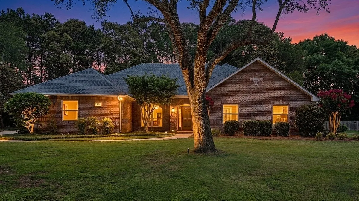 Building Photo - 2909 Greystone Dr
