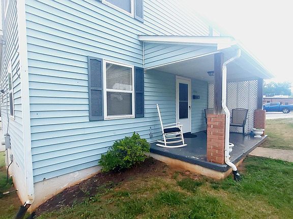 3rd image of 1943 Cleveland Ave