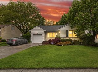 1881 N Jerusalem Rd, East Meadow, NY 11554