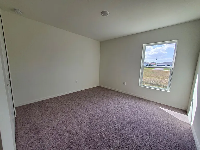 2824 NE 3rd Ave — Photo 7