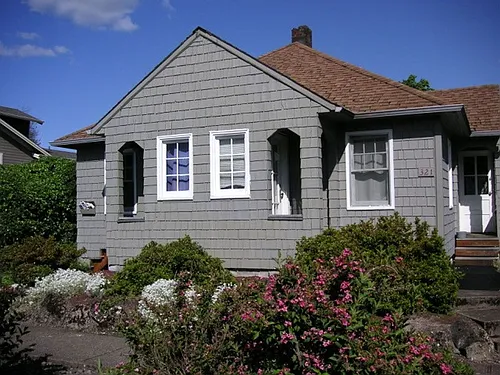 316-02 - 311 - 317 - 321 - 322 - 327 - 329 NW 18th St. Corvallis, OR 97330 Photo 1