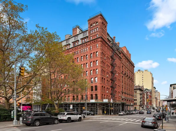 165 Duane Street image 29 of 29