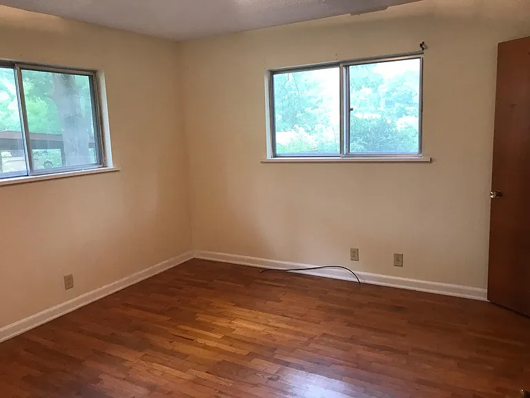258 James St — Photo 17