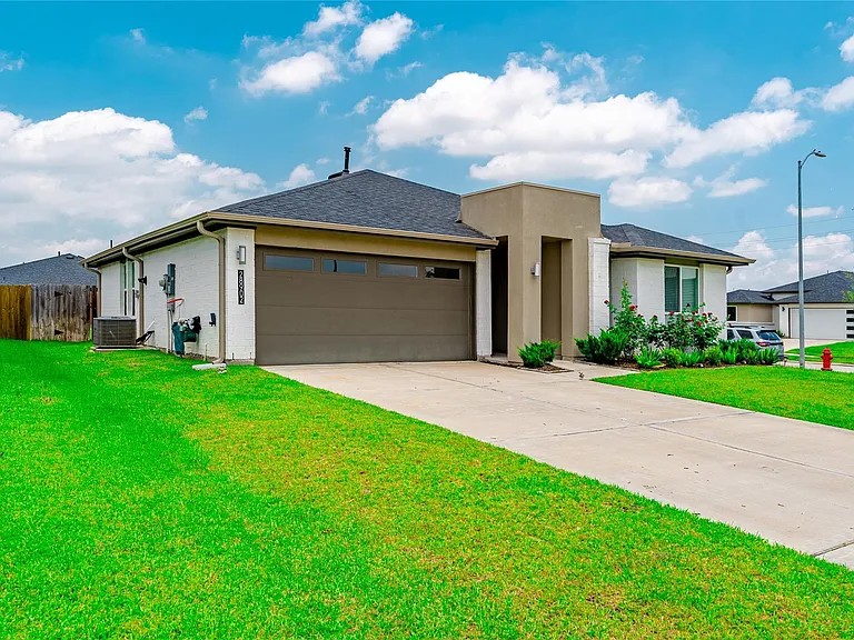 28902 Yachting Point Ln — Photo 4