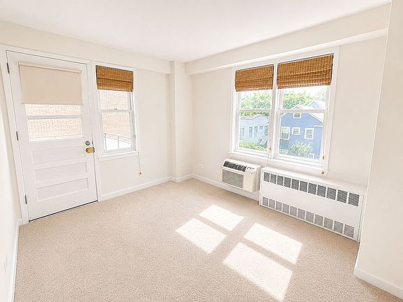 3rd image of 370 Ocean Pkwy APT 3C