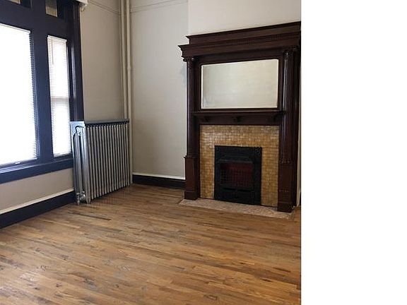 3rd image of 3353 W Warren Blvd Unit 1