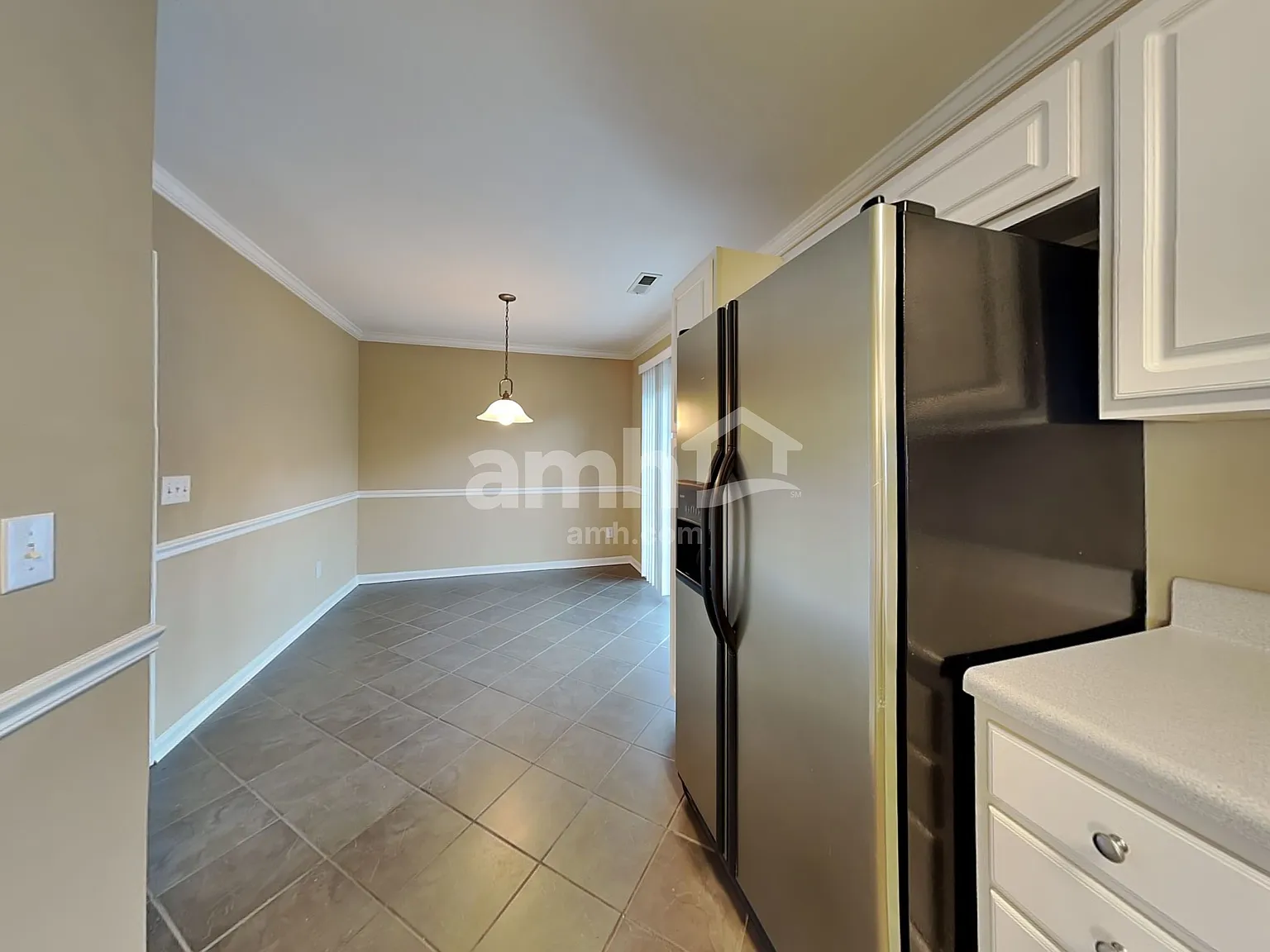 3 bed, 2.5 bath, 1490 sqft, $1,890 — Photo 4
