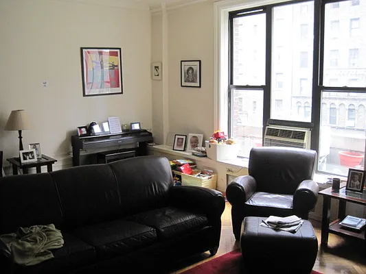 Rented by EA Kane RE Inc. | media 16