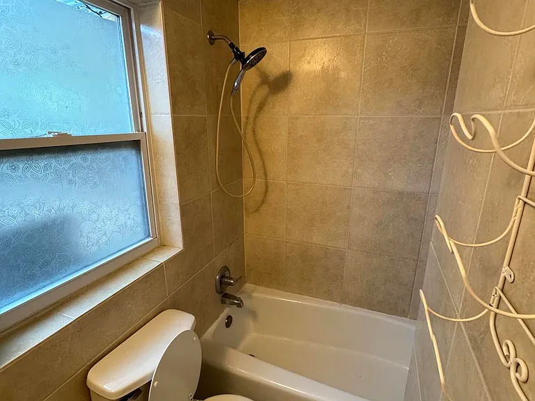 1604 Cherry St #1608 — Photo 6