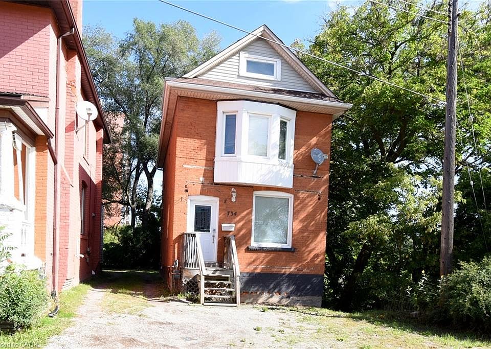 1st image of 734 King St W