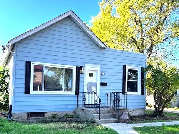 146 E Mill St, Wauconda, IL 60084