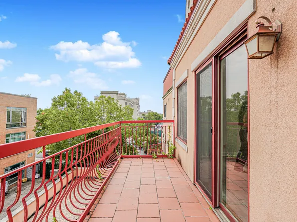 3165 Emmons Avenue image 21 of 33