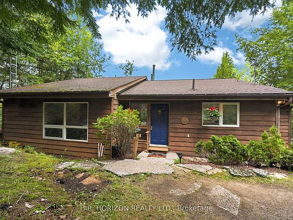 2nd image of 1029 Starlight Rd