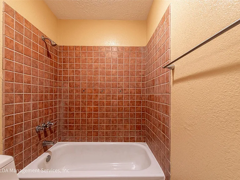 12834 Timothy Dr — Photo 16