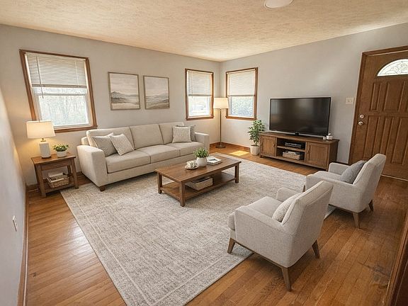2nd image of 202 Englewood Ln