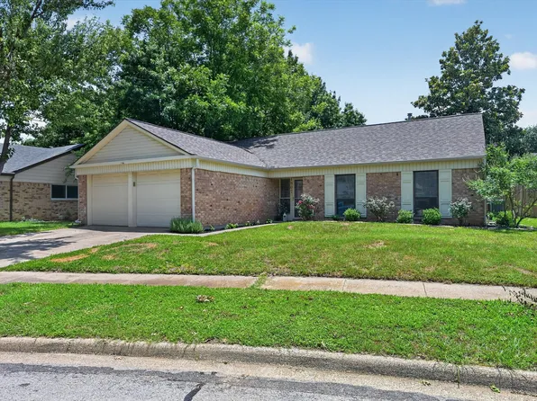 1807 Buckeye Dr, Flower Mound, TX 75028