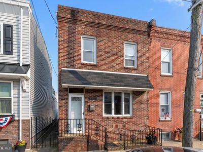 4525 Almond St, Philadelphia, PA, 19137