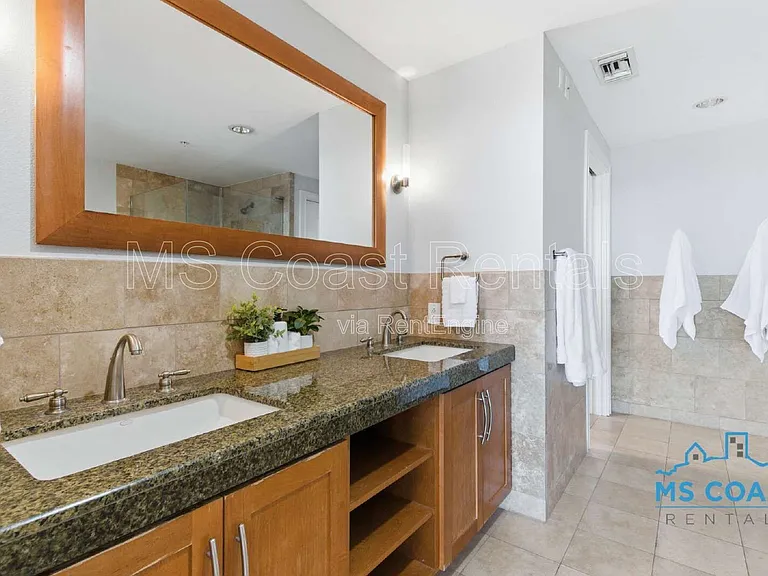 2060 Beach Blvd #604 — Photo 12