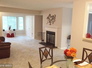 976 Windbrooke Dr #976, Gaithersburg, MD 20879