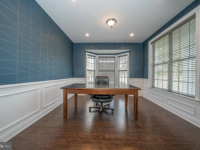 3701 Parris Blvd — Photo 15