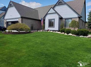 39522 Squire Rd, Novi, MI 48375