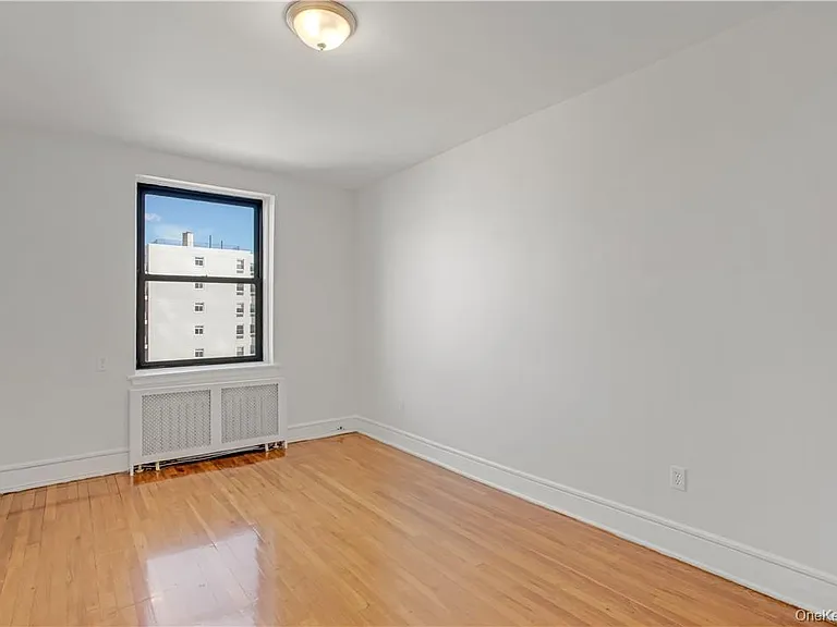 254 Martine Ave #3C — Photo 15