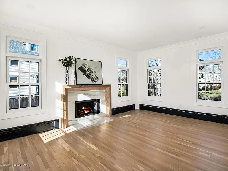 23 Lincoln Ave — Photo 5