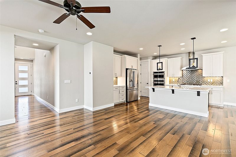4th image of 9924 Prospect Place
