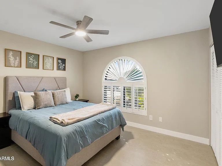 2735 N Diego Cir — Photo 26