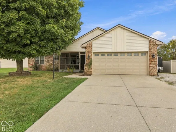 5664 Pine Knoll Blvd, Noblesville, IN 46062