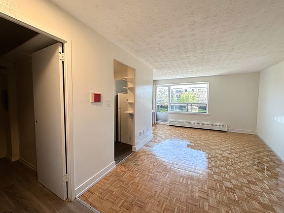 3rd image of 3100 Erindale Station Rd #501