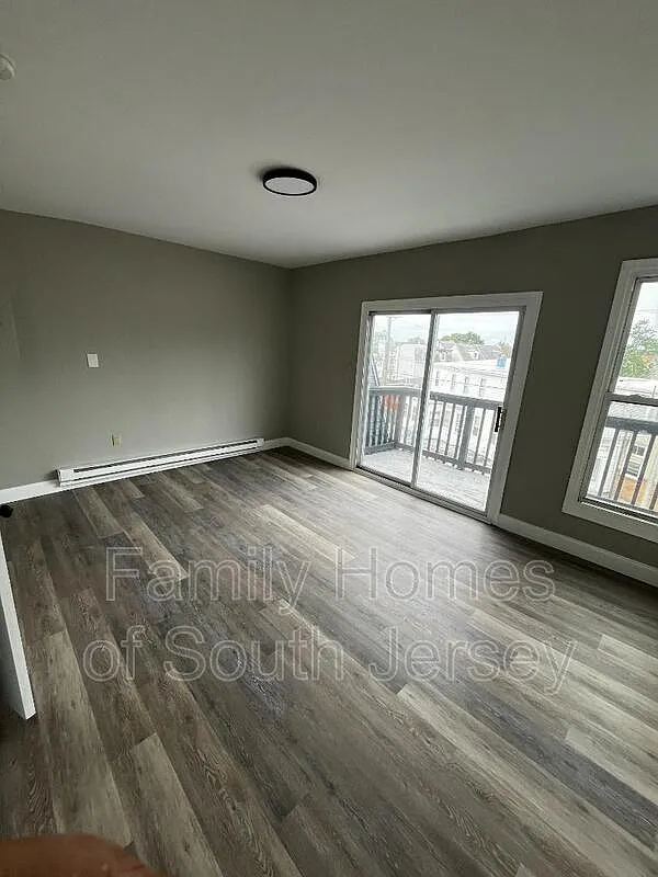 2 bed, 2.0 bath, $1,800 — Photo 3