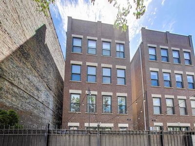 2303 W Chicago Ave APT 2, Chicago, IL, 60622