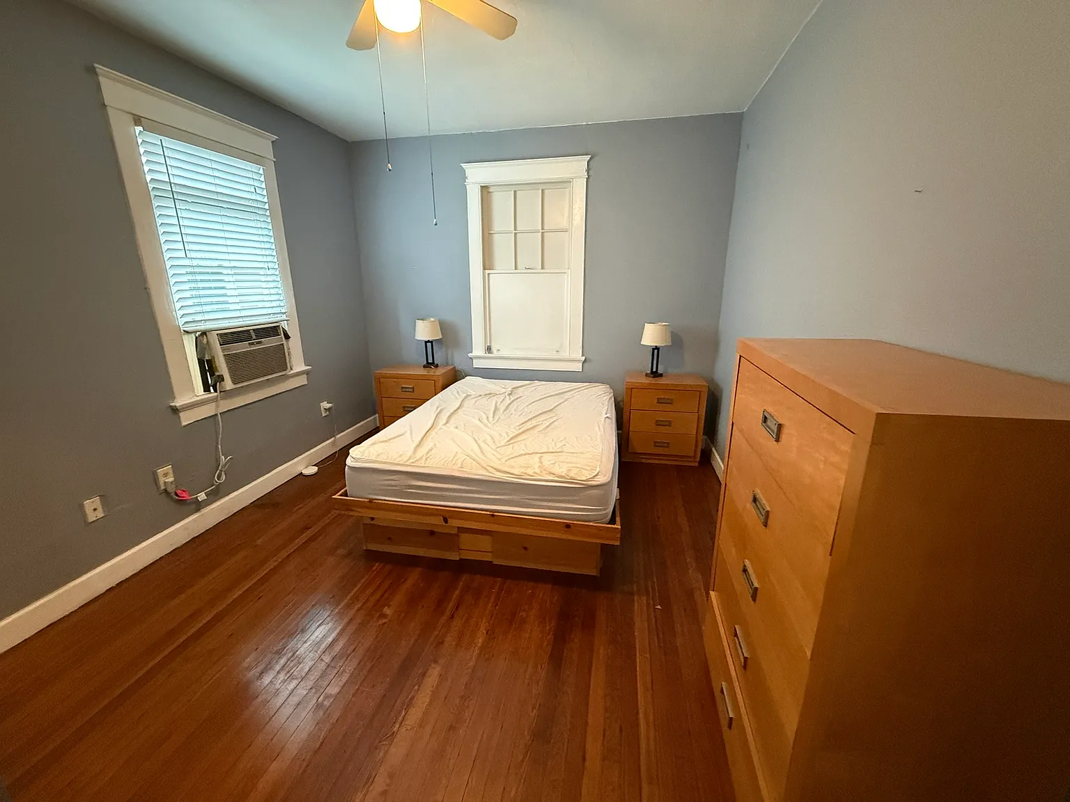 2 bed, 1000 sqft, $2,400 — Photo 3