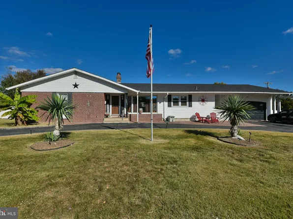 1045 Bloomfield Ave, Philadelphia, PA 19115