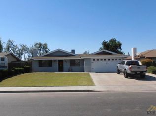 3401 Flagstaff Way, Bakersfield, CA