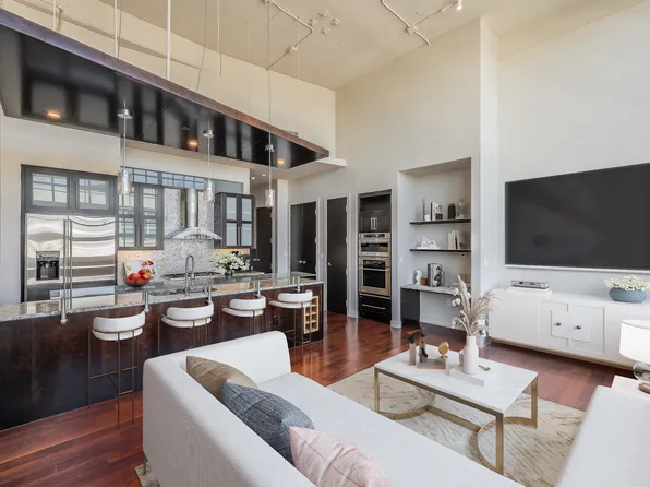 2600 W 7th St, Fort Worth, TX