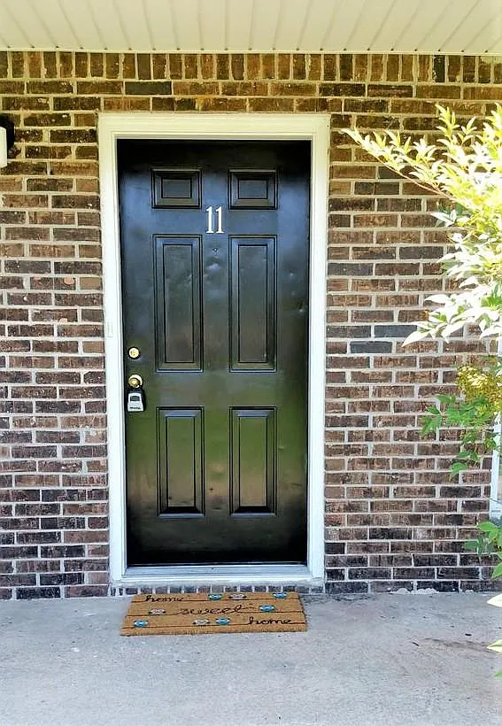 2494 Etiwan Ave — Photo 2