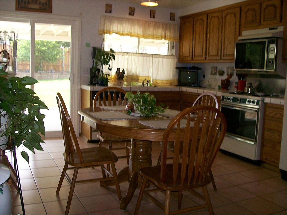2nd image of 4572 Alondro Dr