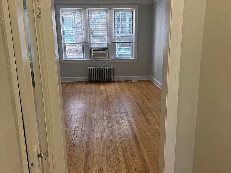 1508 W Fargo Ave — Photo 5