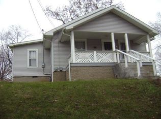 605 W Mulberry St, Salem, IN 47167