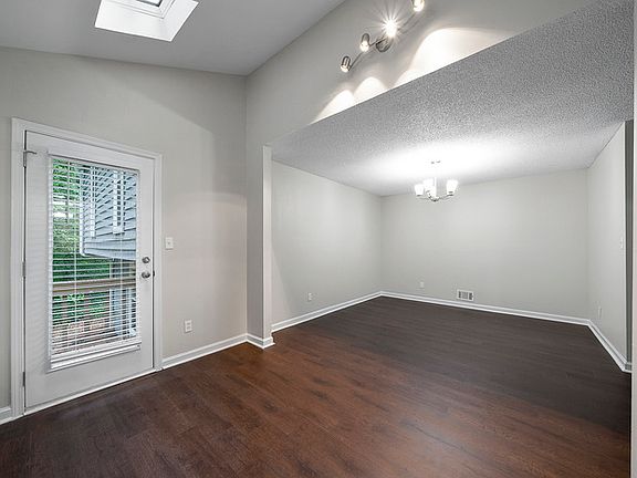 5th image of 3421 Rocky Springs Ct