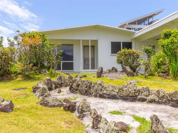 46-129 Halaulani St, Kaneohe, HI 96744