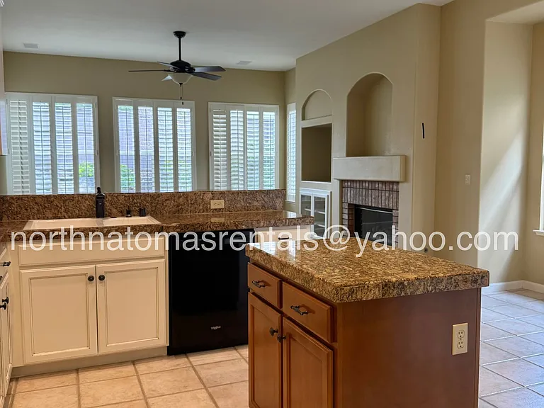 3949 Moraga Dr — Photo 21