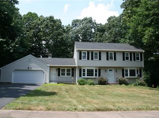 30 Debbie Dr, Manchester, CT 06040