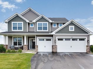 8269 60th St S, Cottage Grove, MN 55016