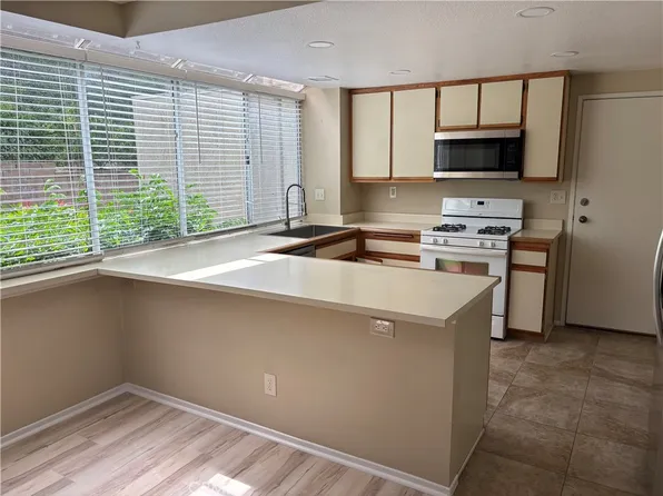 26371 Moorsview #53, Lake Forest, CA 92630